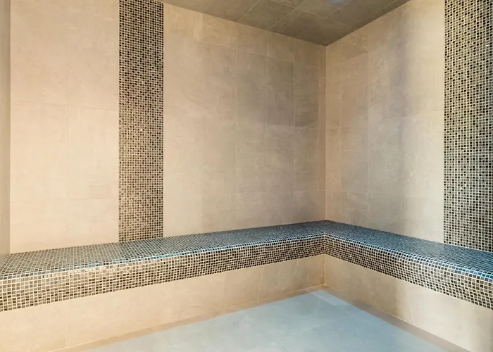 Longere Moderne Avec Spa, Billard, Babyfoot, Salle De Sport, Hammam, Et Wi-fi - Fr-1-306-1288 * Loireauxence