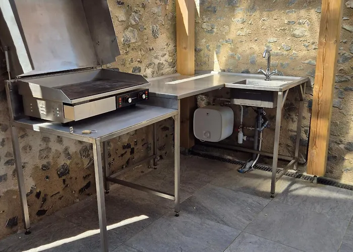 Longere Moderne Avec Spa, Billard, Babyfoot, Salle De Sport, Hammam, Et Wi-fi - Fr-1-306-1288 Loireauxence